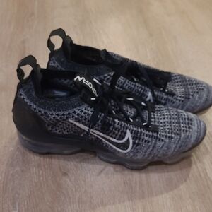 Nike Black and Gray Knit Sneakers